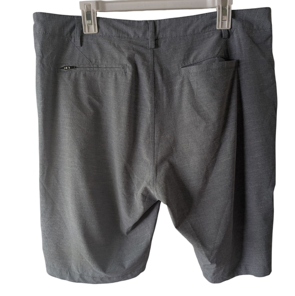 7 Diamonds Performance Charcoal Flat Front Shorts W36 - Picture 3 of 6